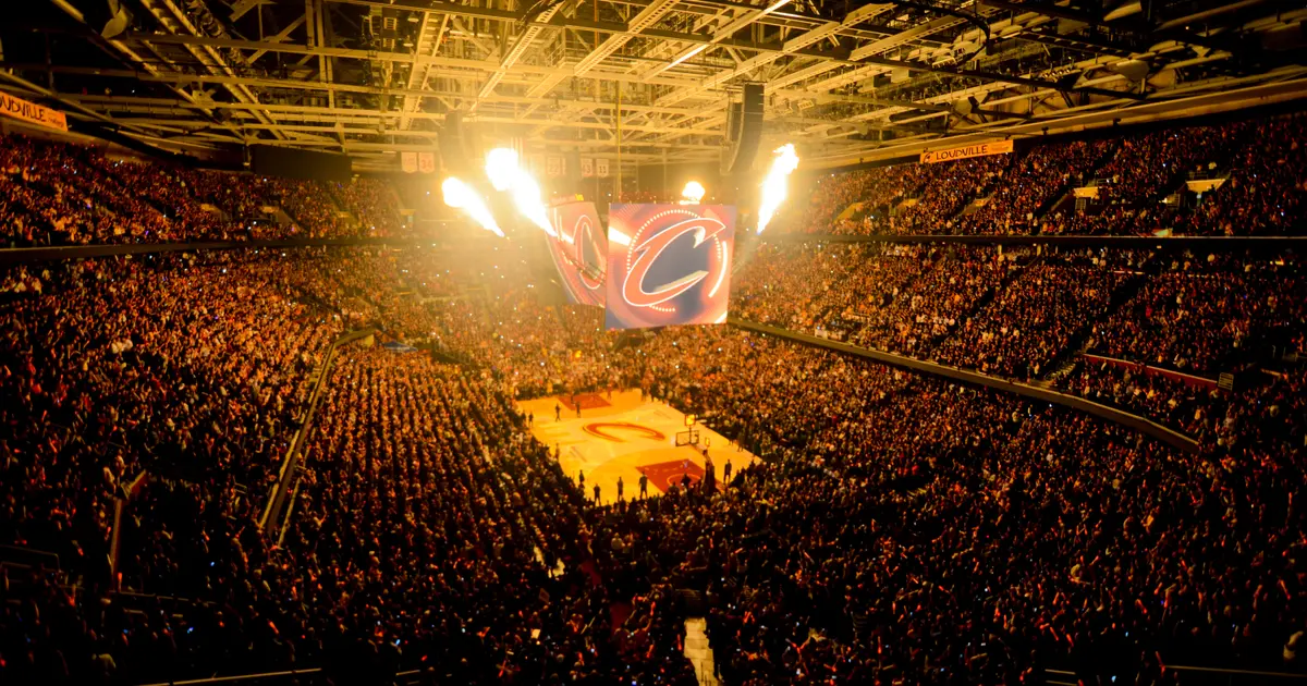 Cleveland Cavaliers at Los Angeles Lakers