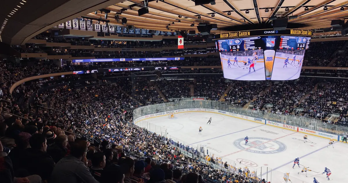 Tickets to Winnipeg Jets at Detroit Red Wings at Little Caesars Arena