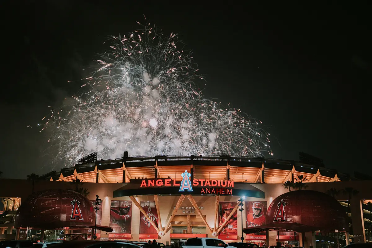 Houston Astros at Los Angeles Angels (Co-Branded Ducks Hat Giveaway)