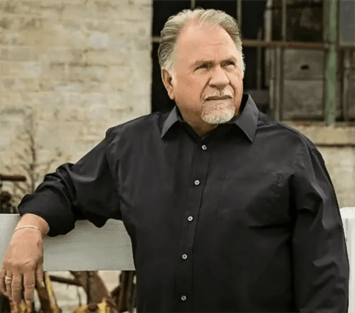Gene Watson with special guest, Robert Sullivan