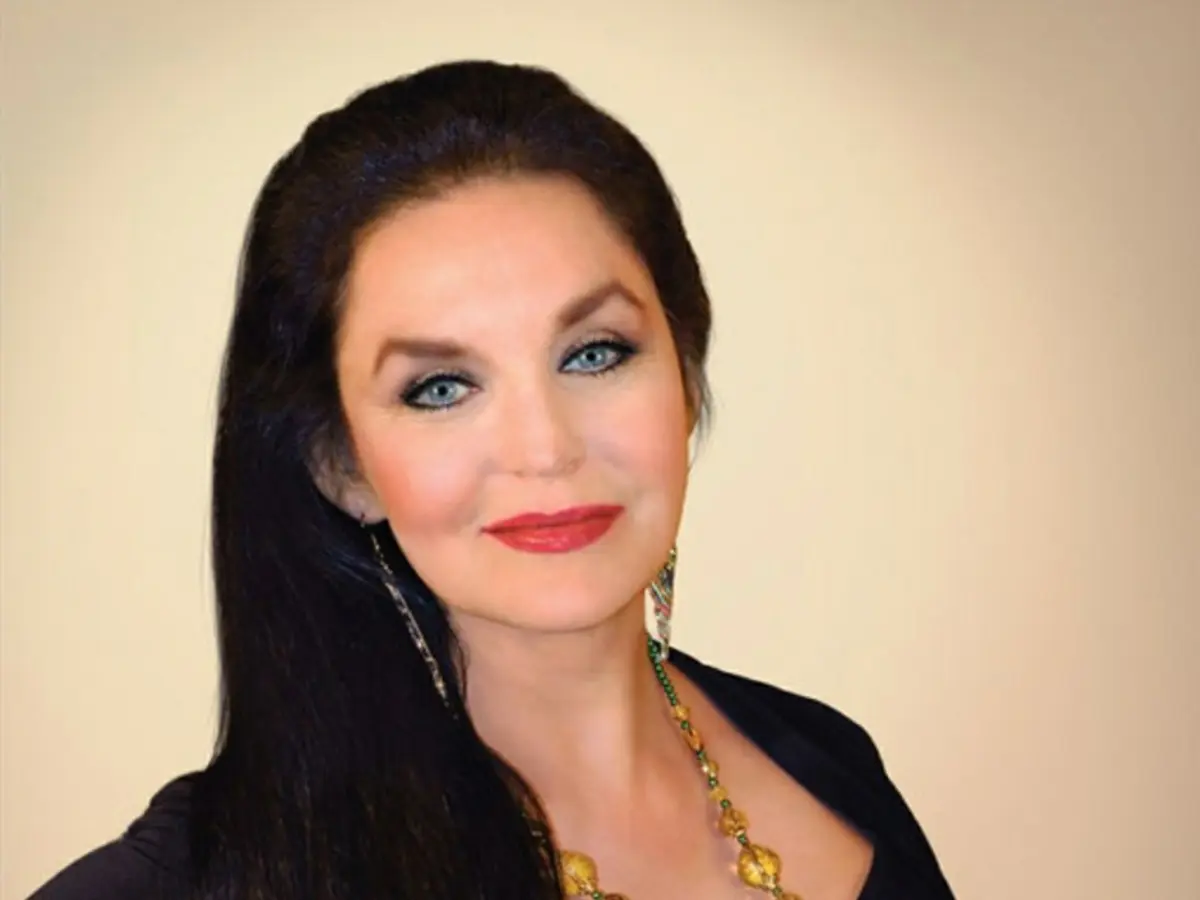 Crystal Gayle