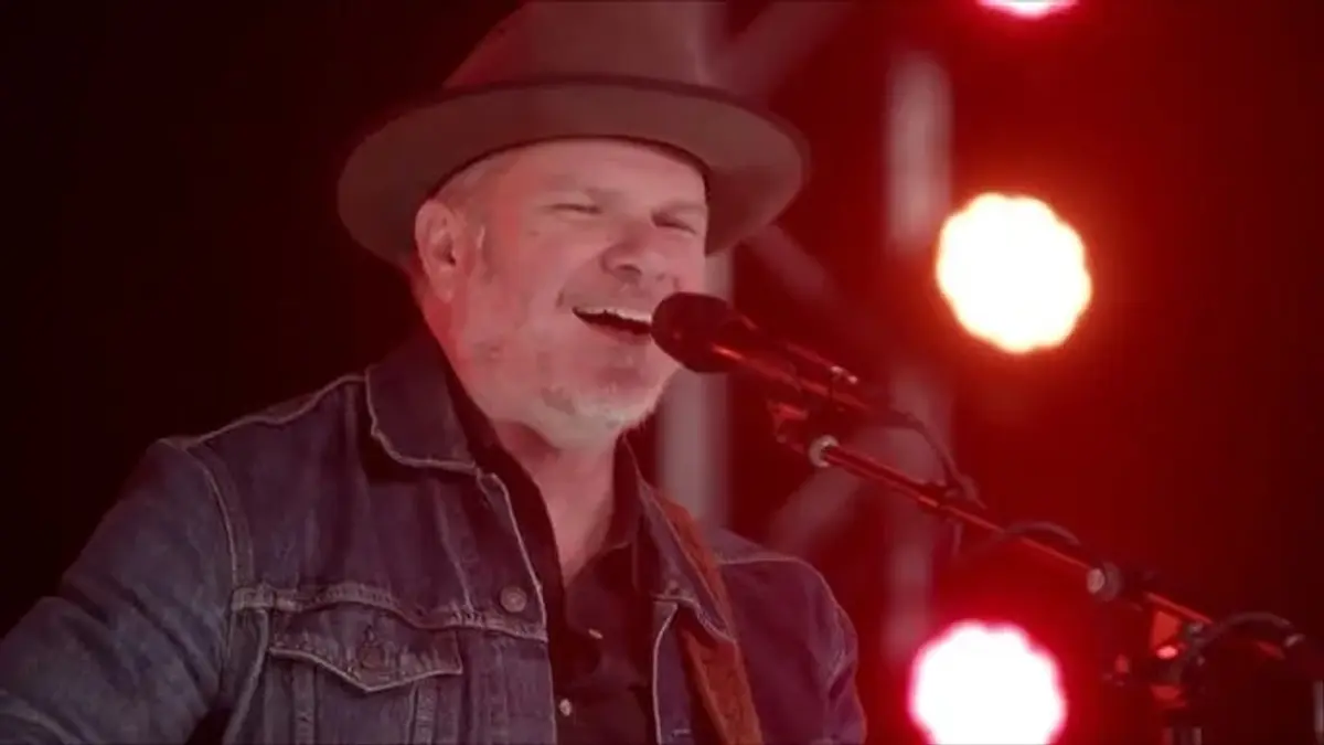 Jason Eady w/ Full Band in The LOT at BOXCARS