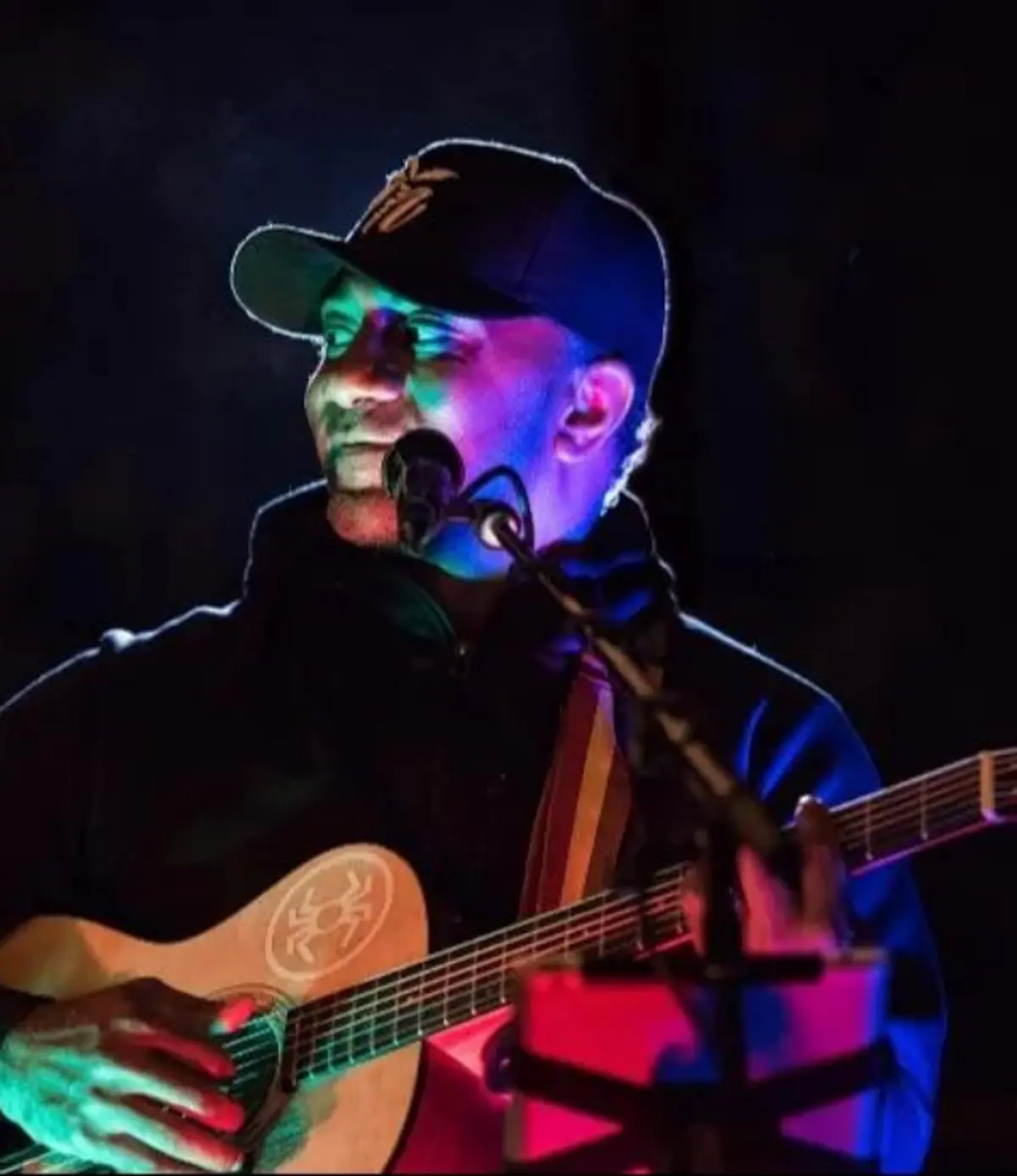 Wais - Island Country