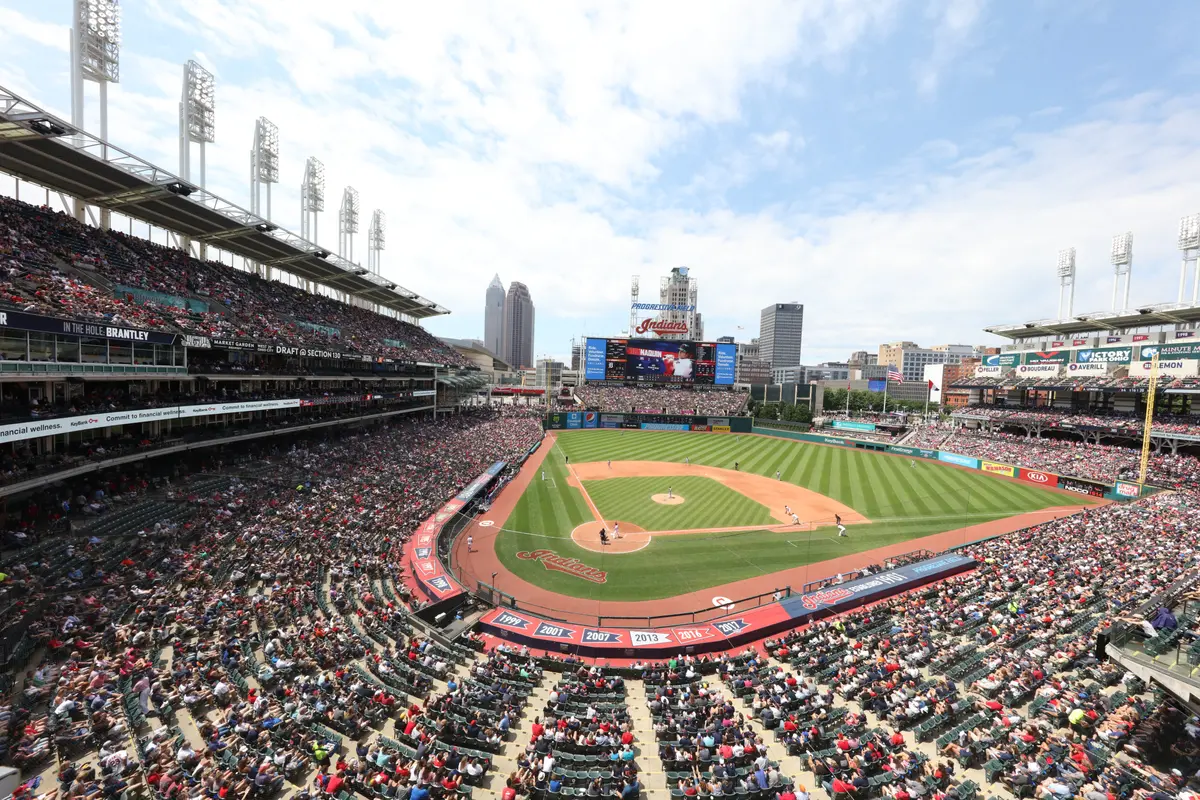 Tampa Bay Rays at Cleveland Guardians (Hoodie Giveaway)