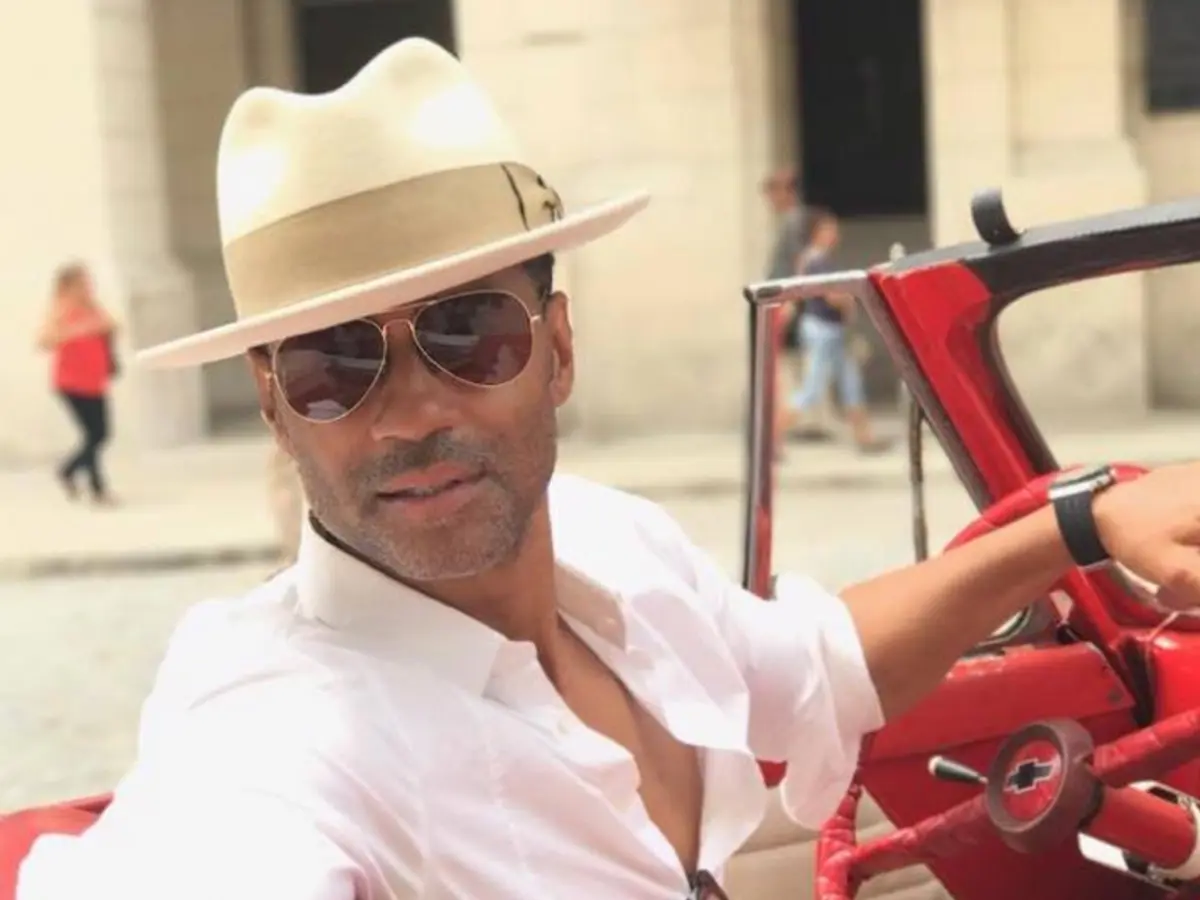 Eric Benet live performance at City Winery Chicago