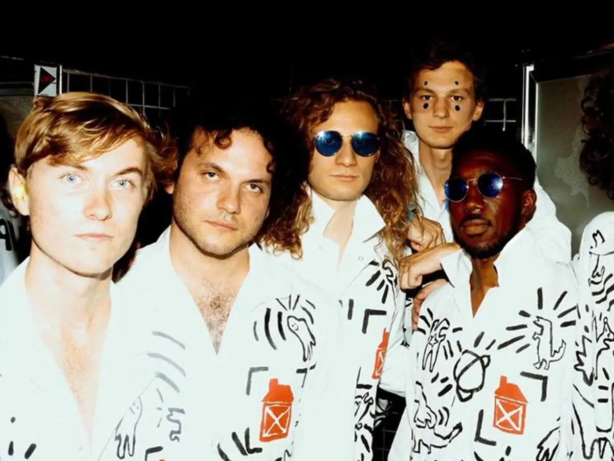 Thumpasaurus (18+ Event)