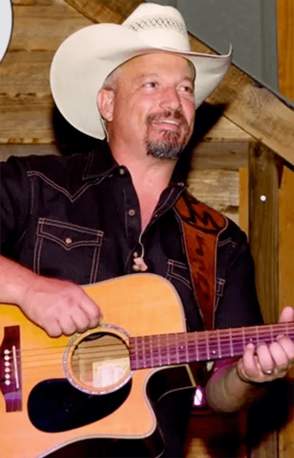 Patrick & Maverick Murphy In The Yard At Barge 295